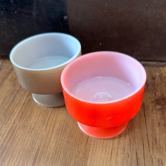 Vintage desserts 🍨 cup - Picture 1 of 2